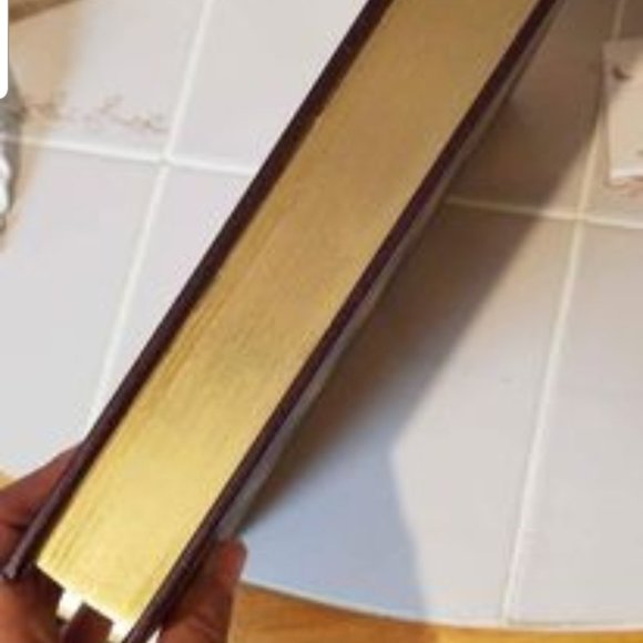 1st Ed Vanity Fair Collector Condition unread - Picture 6 of 10